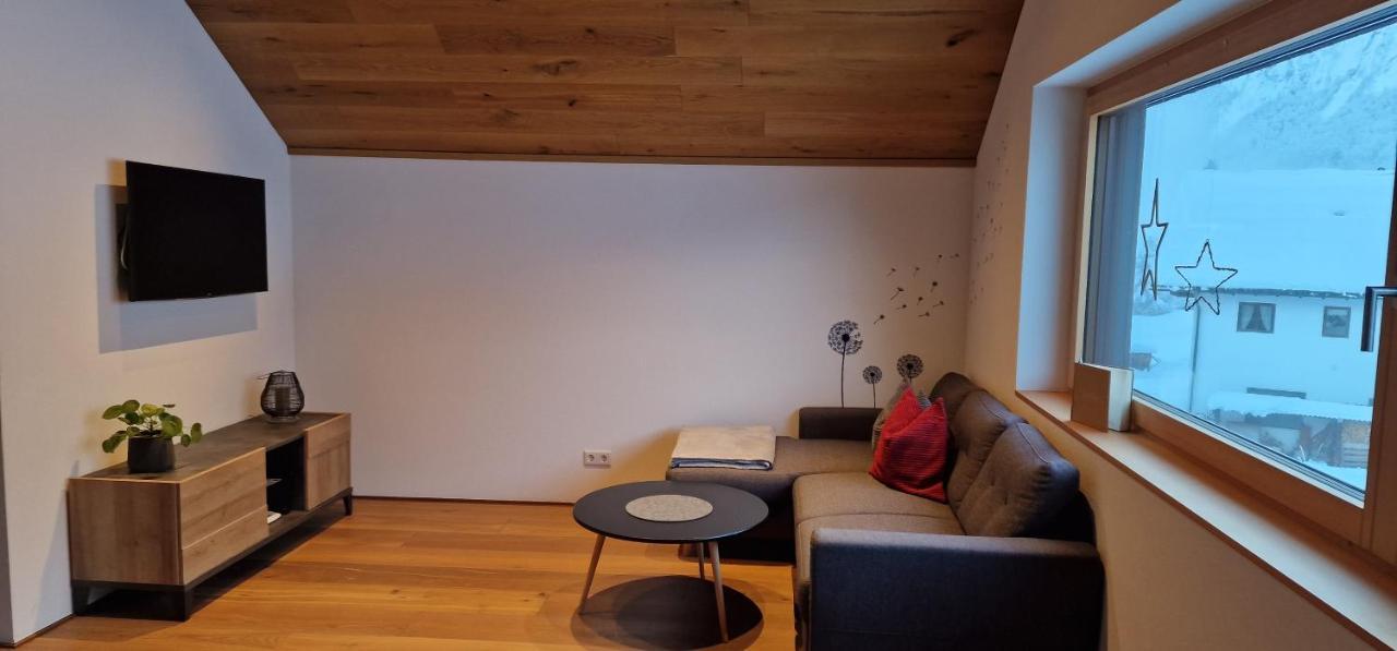 Haus Moosbrugger Apartment Mellau Bagian luar foto
